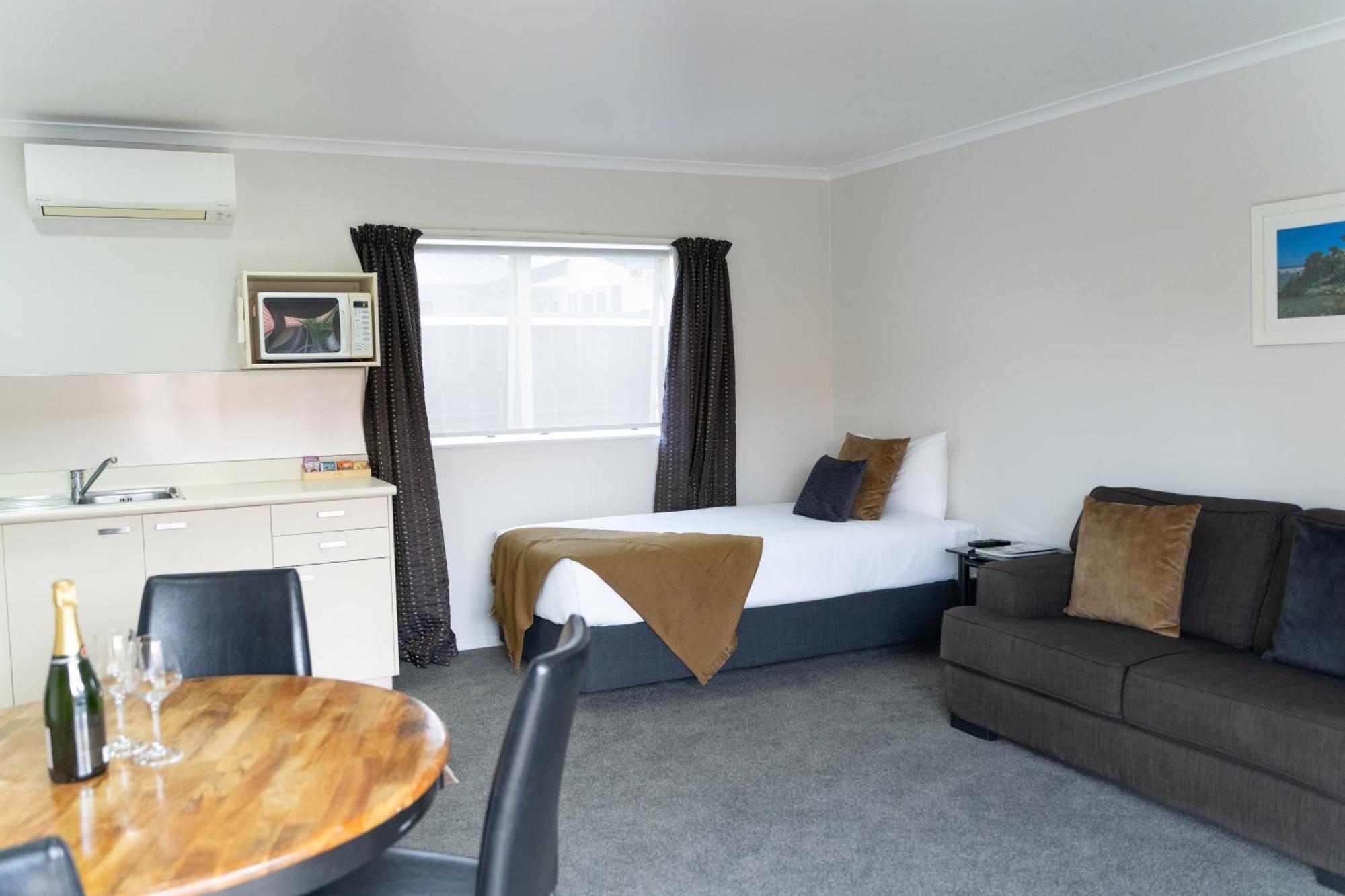 Pacific Coast Motor Lodge Whakatane Exterior photo